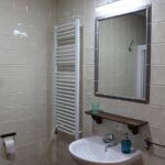 Baño 4. Casa Rural El Nidal. Casas de Don Pedro. La siberia Extremeña