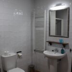 Baño 8. Casa Rural El Nidal. Casas de Don Pedro. La siberia Extremeña