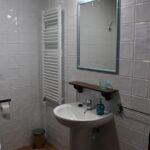 Baño 2. Casa Rural El Nidal. Casas de Don Pedro. La siberia Extremeña